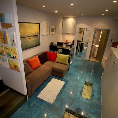 Studio Apartment Art Split Exterior photo